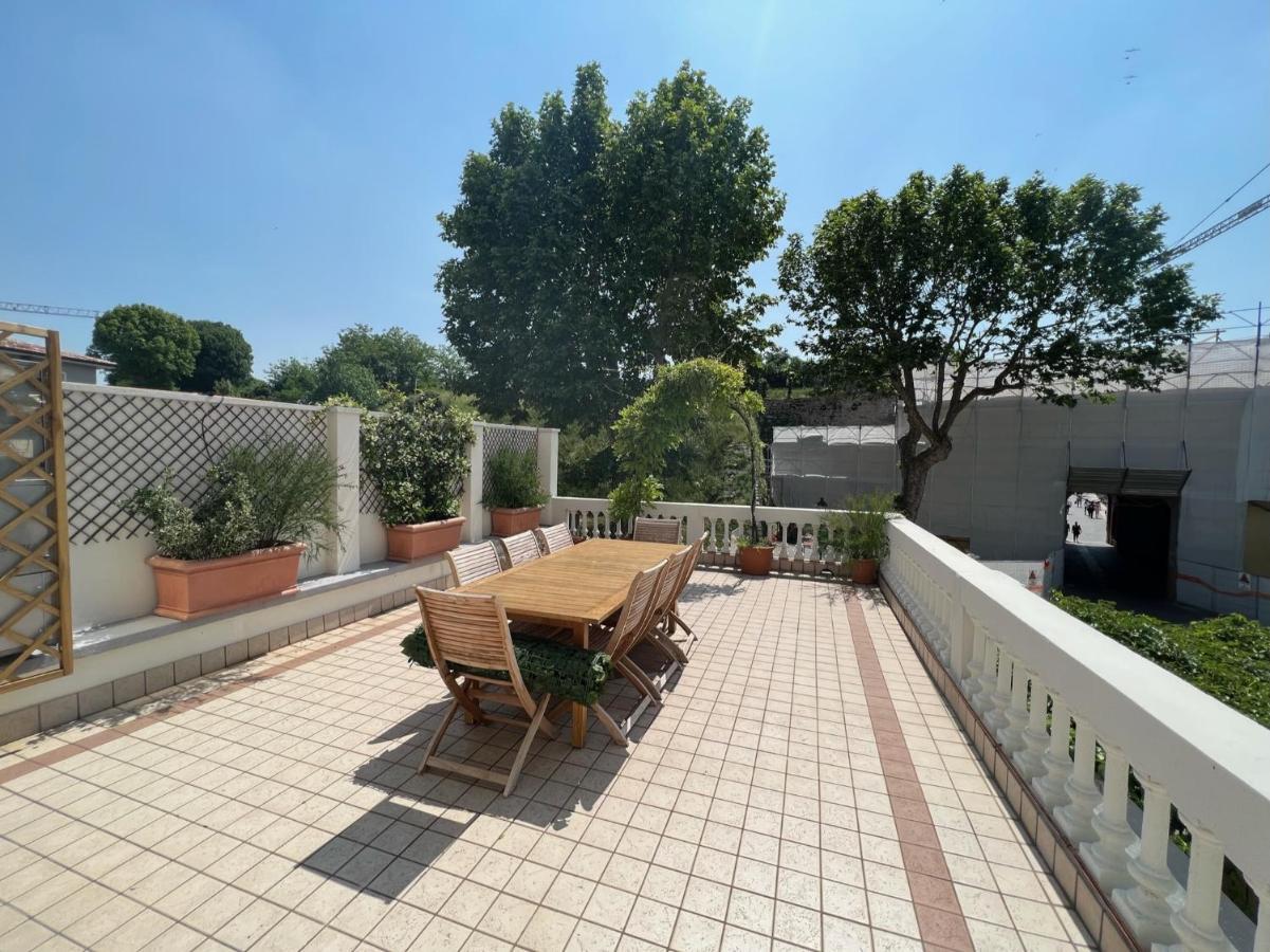 Residenza Porta Brescia Villa Peschiera del Garda Eksteriør billede